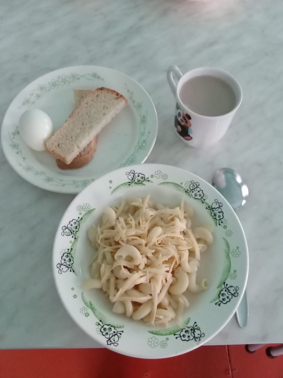 горячий завтрак.