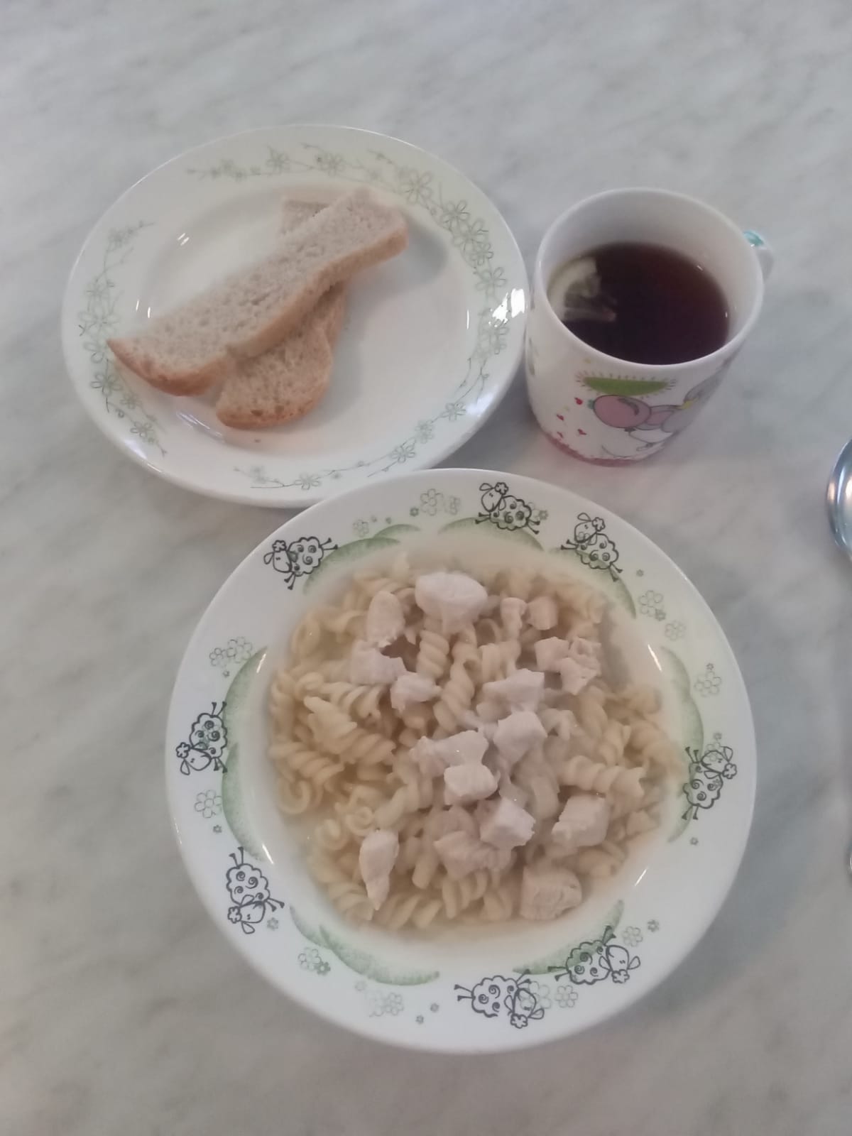 горячий завтрак.